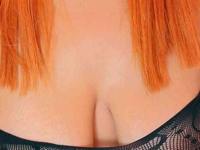 KeryHilson webcam