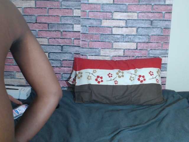 wildasjasmin live cam on BongaCams