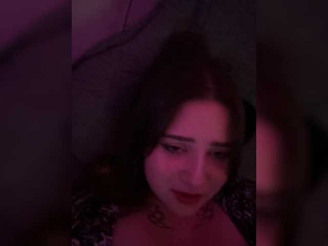 Milka611 live webcam show