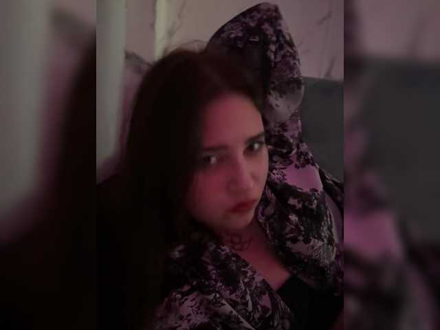 Milka611 live webcam show