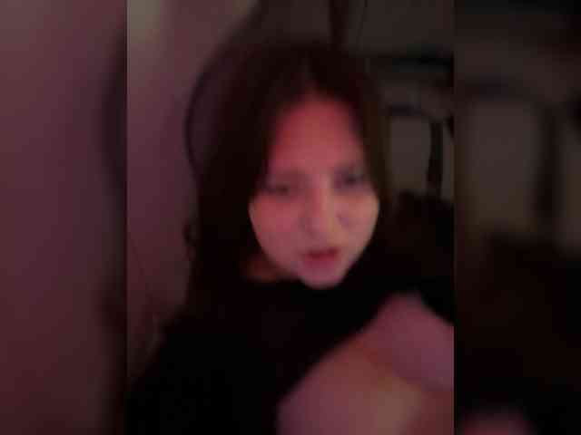 Milka611 webcam