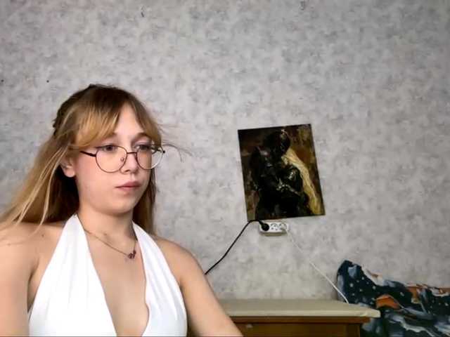 LisabethTriarsi live webcam show