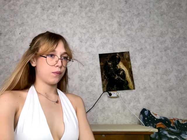 LisabethTriarsi live webcam show
