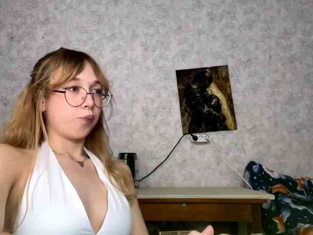 LisabethTriarsi webcam