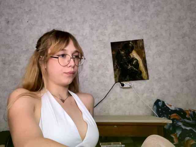 Model: LisabethTriarsi