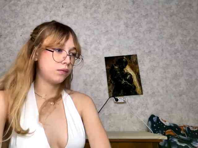 LisabethTriarsi webcam
