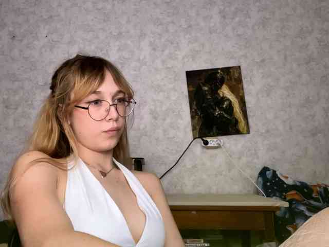 Model: LisabethTriarsi