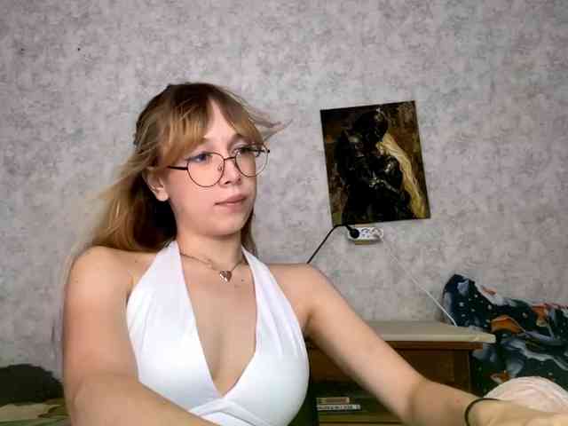 Model: LisabethTriarsi
