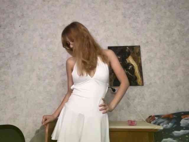 LisabethTriarsi webcam