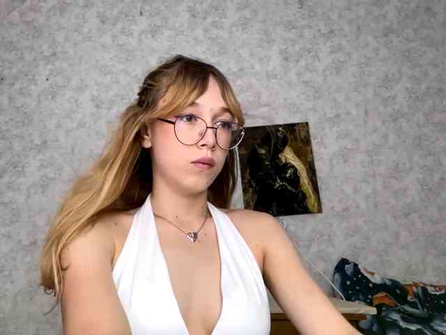 Model: LisabethTriarsi