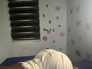 CharmingAura2 Porn Show