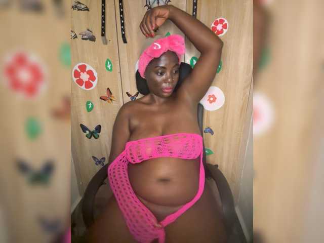 CharmingAura2 live cam on BongaCams