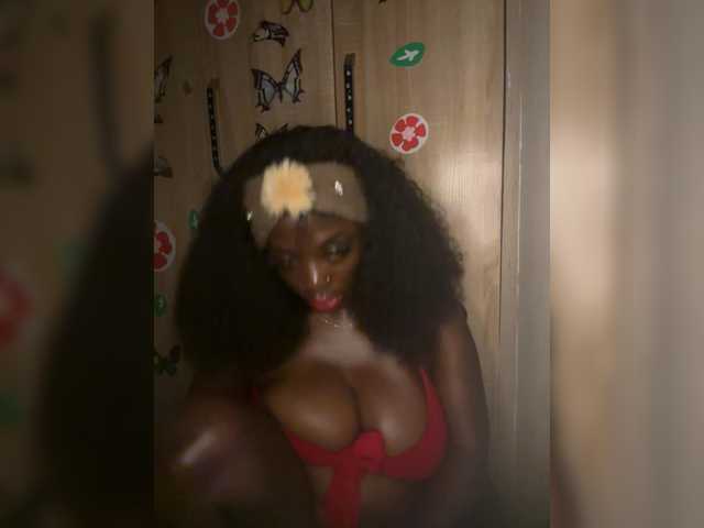 CharmingAura2 live cam on BongaCams