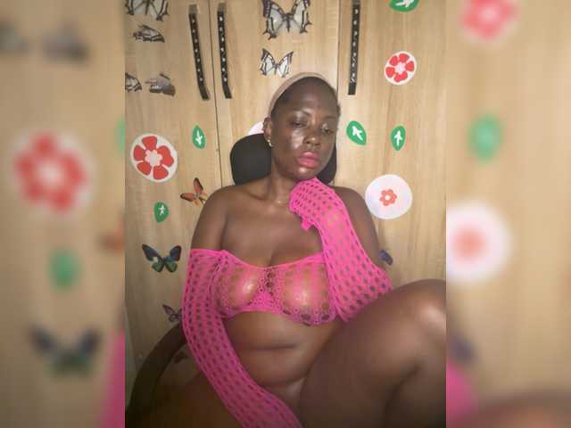 CharmingAura2 live webcam show