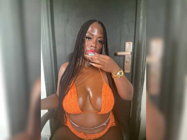 CharmingAura2 live cam on BongaCams