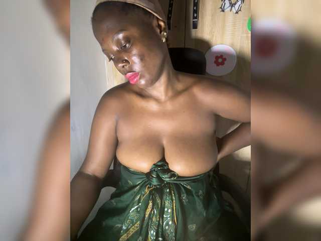 CharmingAura2 Прямой эфир на BongaCams