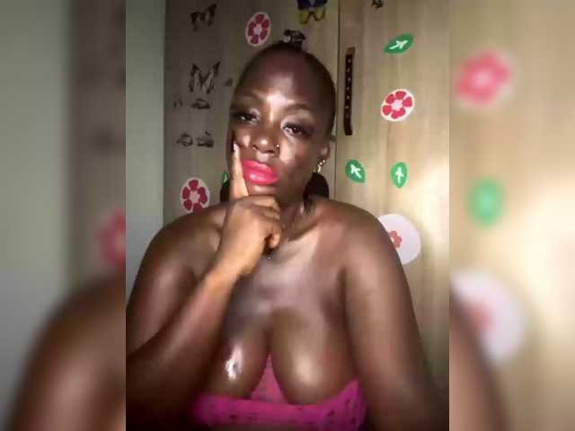CharmingAura2 live cam on BongaCams