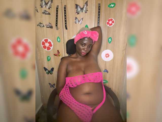 CharmingAura2 live cam on BongaCams