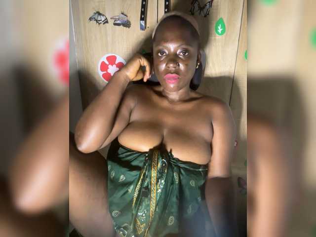 CharmingAura2 Live Cam pe BongaCams