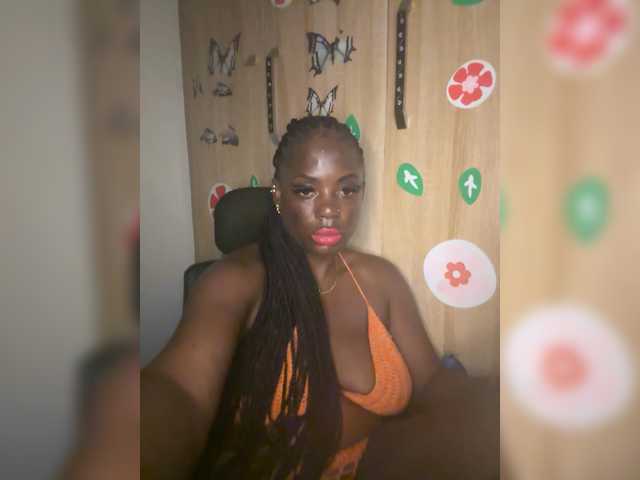 CharmingAura2 live cam on BongaCams