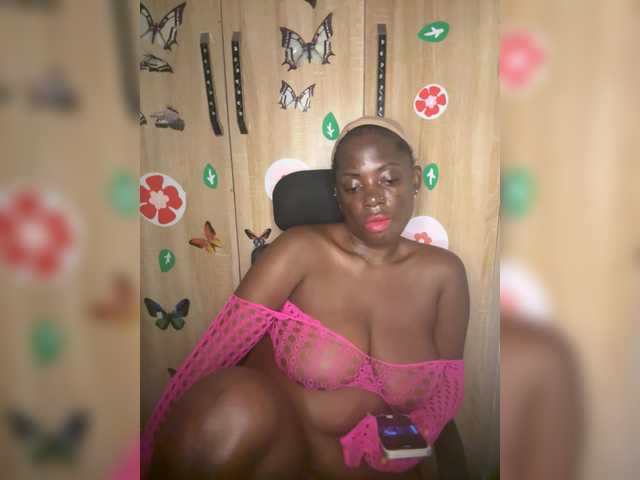 CharmingAura2 live webcam show