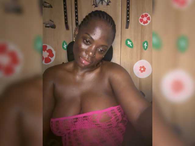 CharmingAura2 live webcam show