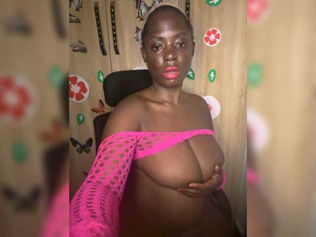 CharmingAura2 live webcam show