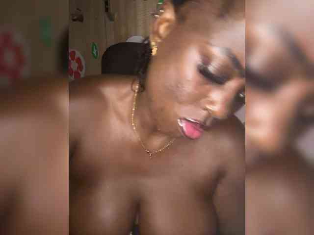 Model: CharmingAura2