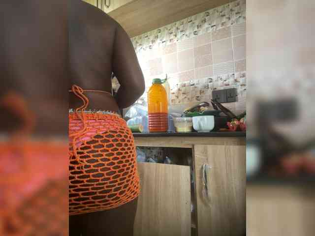 Model: CharmingAura2