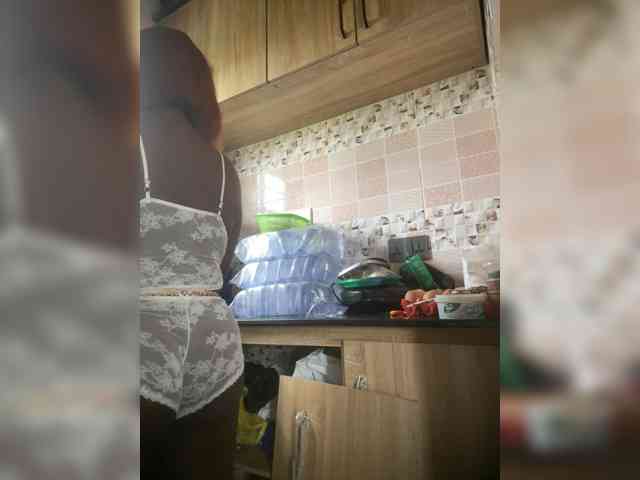 online videochat CharmingAura2
