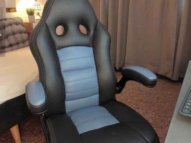 Estrellacastillo live cam on BongaCams