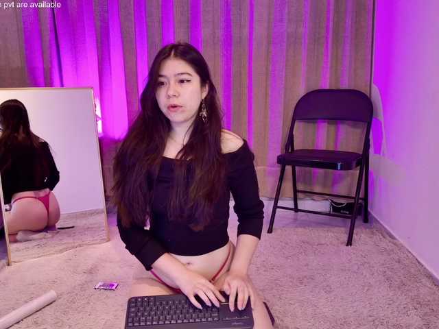 Pink-flower live cam on BongaCams
