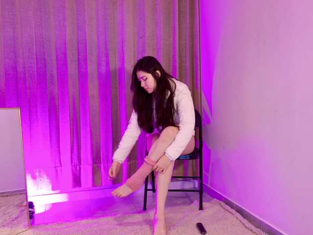 Pink-flower live cam on BongaCams
