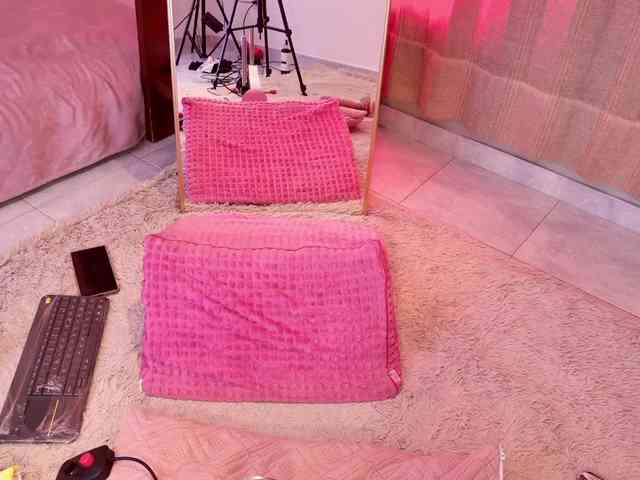 Pink-flower webcam