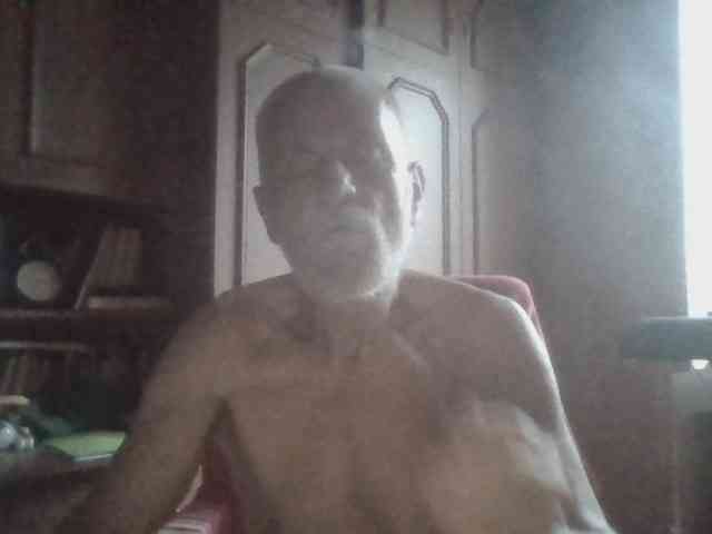 therapist1973 Live Webcam on BongaCams