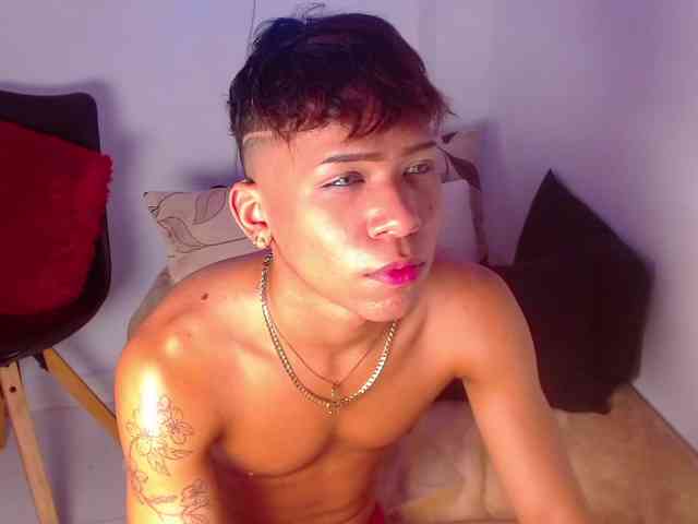 tiago_noir