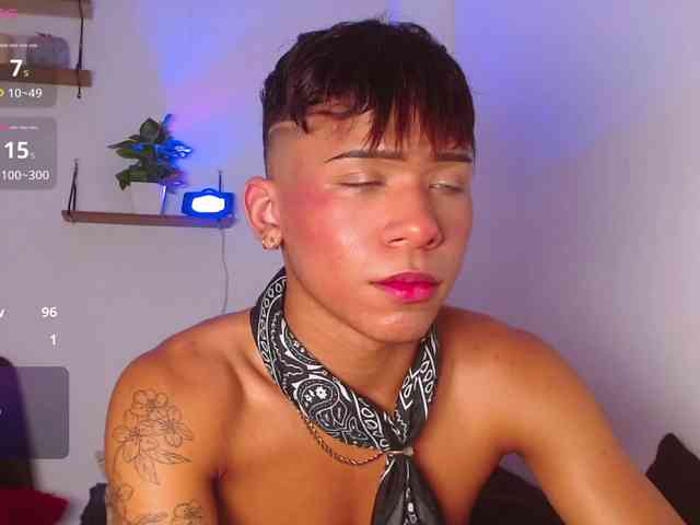 tiago_noir