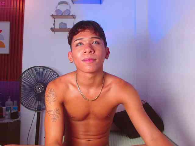 tiago_noir