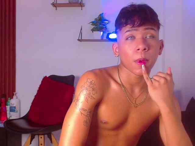 tiago_noir