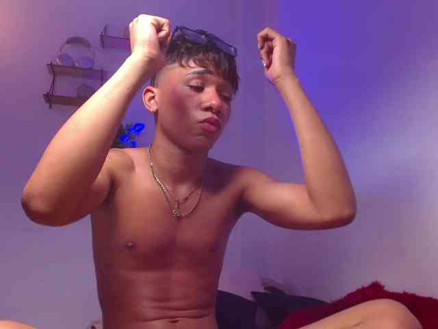 tiago_noir