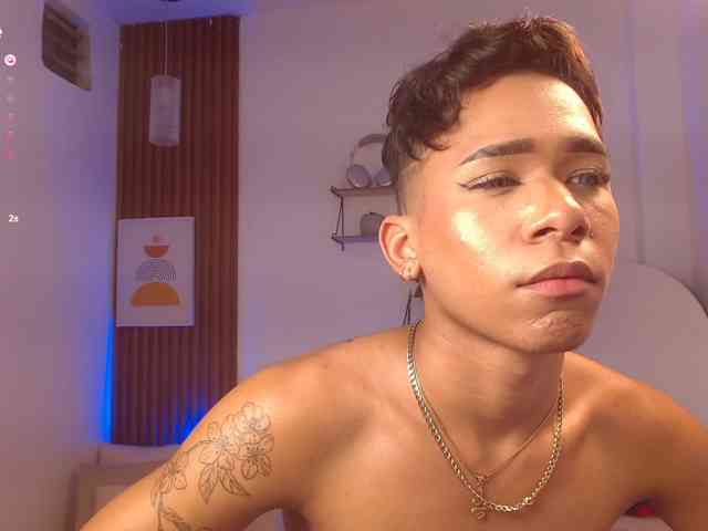 tiago_noir