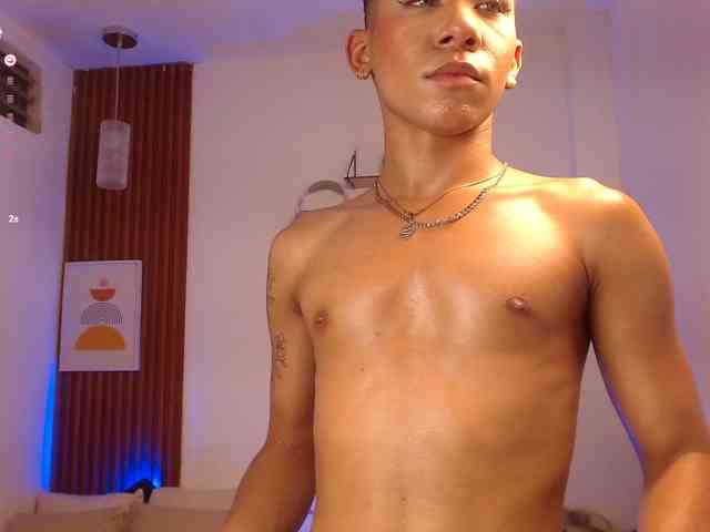 tiago_noir