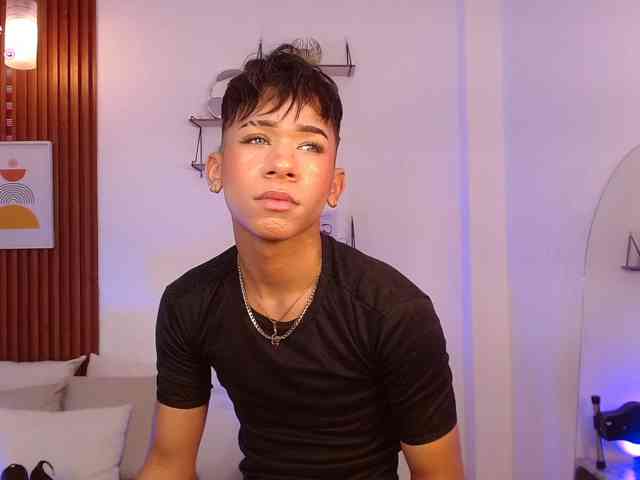 tiago_noir