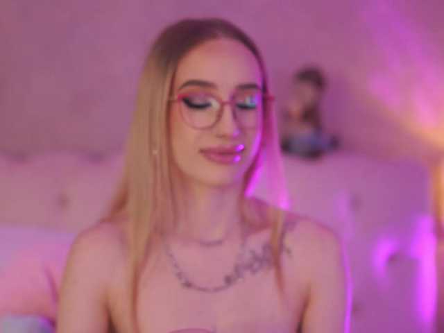 EmmaNaughty