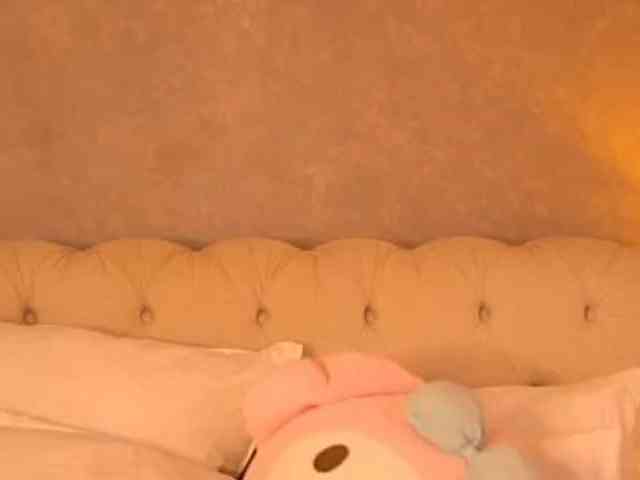 EmmaNaughty webcam