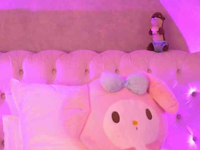 EmmaNaughty