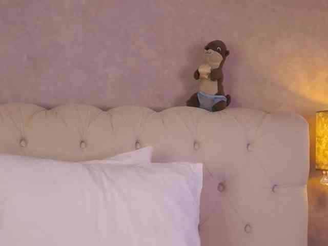 EmmaNaughty webcam