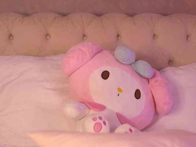EmmaNaughty webcam