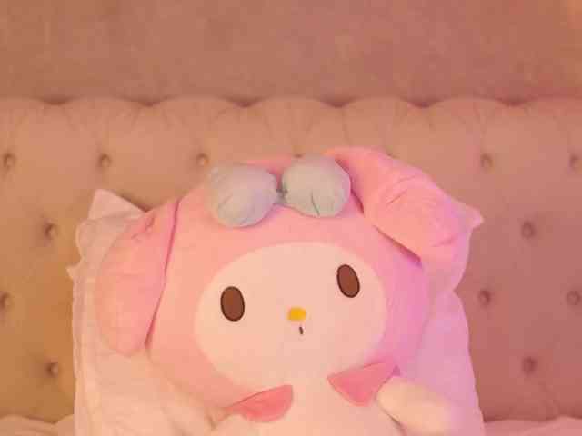 EmmaNaughty webcam