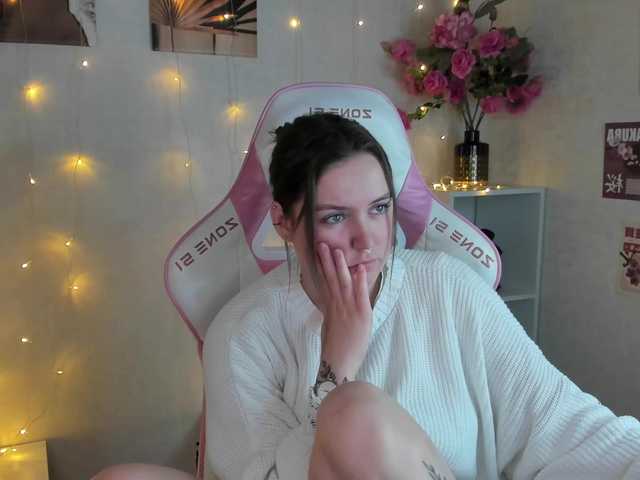 AgataAdriann live cam preview